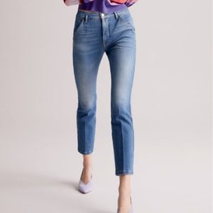 Frame Le Slender Straight Jeans